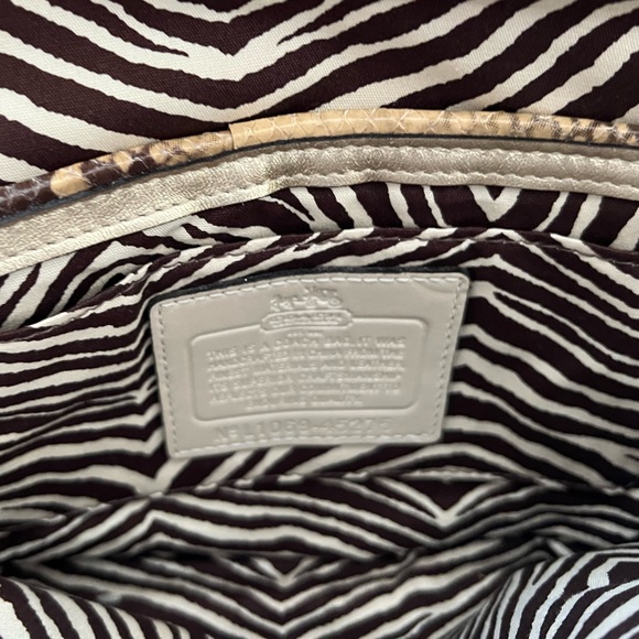 Coach Clutch straw color - Picture 2 of 5